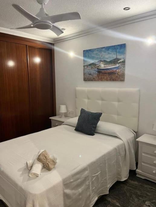 Apartamento En La Nogalera ตอร์เรโมลิโนส ภายนอก รูปภาพ